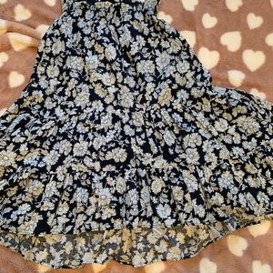 Excellent condition Lauren Conrad midi skirt !!!